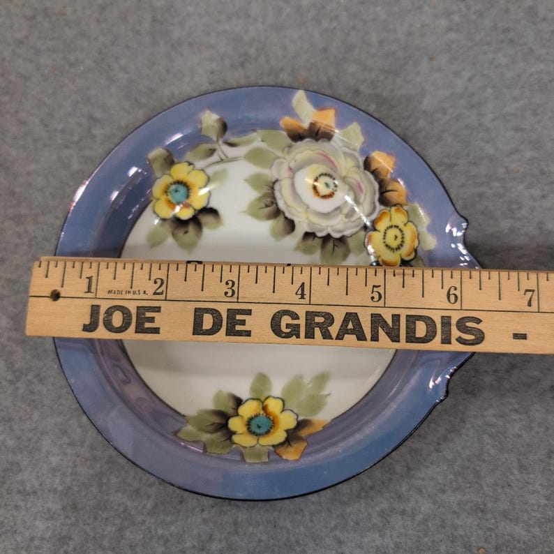 Bol de porcelana vintage Noritake pintado a mano con motivos florales y borde brillante color lavanda. Japón. imagen 2