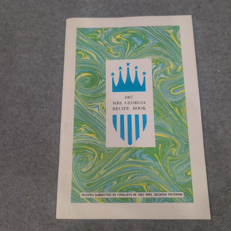 Vintage 1967 Mrs Georgia Recipe Book Atlanta Gas Light Company Mid Century Bookl image 1