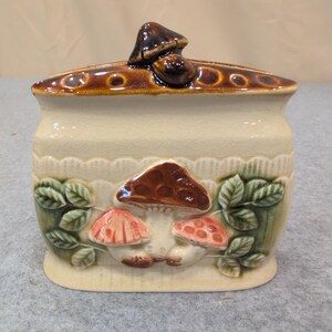Vintage Mushroom Ceramic Napkin Holder Salt and Pepper Shakers Set Made in Japan image 2