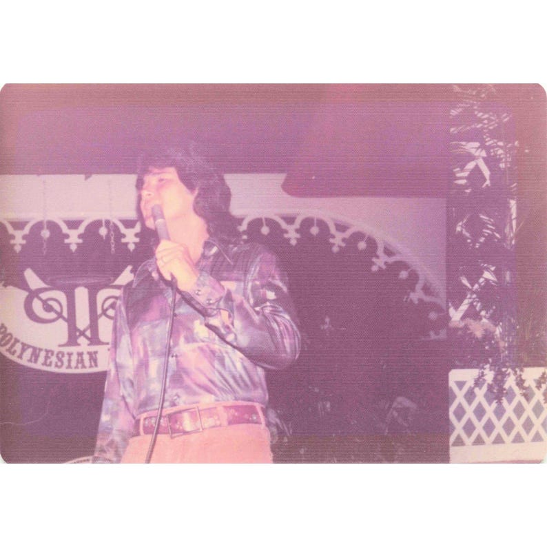 Lote de 10 fotografías antiguas de Don Ho Polynesian Palace en Waikiki, Hawái, de la década de 1970. imagen 3