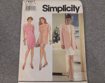 Simplicity 7661 Misses Petite-jurk Ongevoerd jasje Naaipatroon maat 6-12 1991