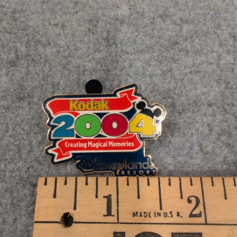 Disney Kodak 2004 Creating Magical Memories Disneyland Resort Pin Trading image 2
