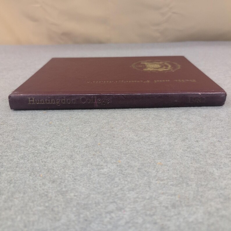 1982 Bells and Pomegranates Huntingdon College Yearbook Montgomery Alabama VG+ image 2