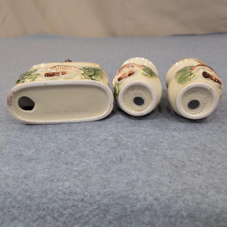 Vintage Mushroom Ceramic Napkin Holder Salt and Pepper Shakers Set Made in Japan image 5