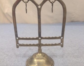 Soporte para pendientes con forma de arco de catedral gótica de latón vintage y organizador de joyas