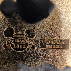 Disney SpectroMagic Parade Mickey Mouse Official Pin Trading 2003 Glitter Pin image 4