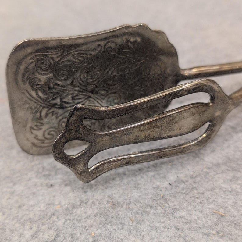 Vintage Silverplate Zinc Alloy Pastry Tongs Ornate Scroll Engraved Server image 3