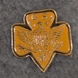 Vintage Girl Scout 11-901 Gold Trefoil Gummed Stickers 50+ Pieces Eagle Design image 2