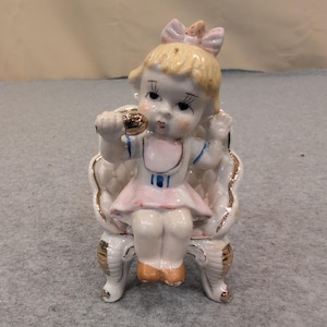 Vtg Porcelain Girl in Chair Figurine Gold Gilt Accents Numbered 2272 Pink Bow image 1