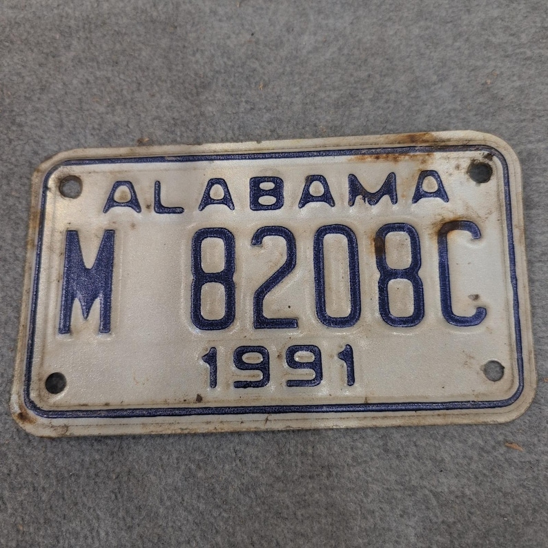 Vintage 1991 Alabama Motorcycle License Plate White Blue M 8208C Tag image 1