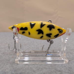 Cordells Hot Spot Series 2100 Fishing Lure Yellow Black Spots image 1