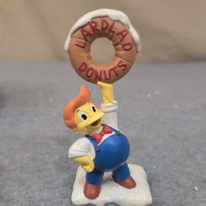 Hawthorne Village The Simpsons Christmas Village Lard Lad Donut Shop 2005 Light image 9