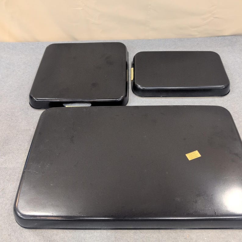 Vintage Japanese Style Black Lacquer Nesting Serving Trays Purple Iris Set of 3 image 8