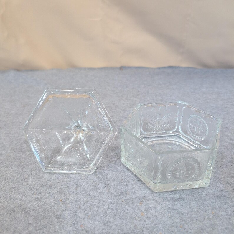 Vintage Clear Pressed Glass Hexagonal Trinket Box American Eagle Star Motif Lid image 7