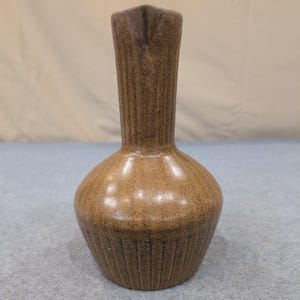 Vintage Monmouth Pottery Brown Speckled Stoneware Pitcher Maple Leaf USA image 5