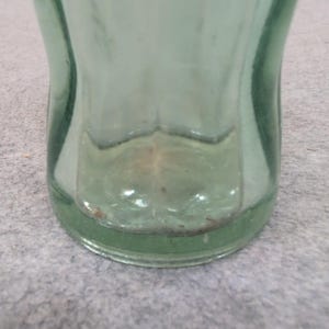 Botella de vidrio vintage de Coca-Cola de Navidad de 1923, patente Monroe LA Georgia Green imagen 4
