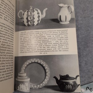 J P Cushion English China Collecting for Amateurs Book 1971 Signed by Author image 10