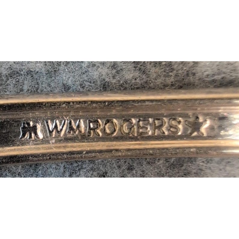 Set of 4 Wm Rogers Silverplate Forks Floral Engraved Vintage Dining Tableware IS image 5