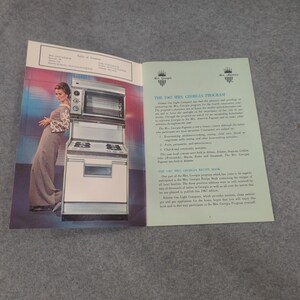 Vintage 1967 Mrs Georgia Recipe Book Atlanta Gas Light Company Mid Century Bookl image 2