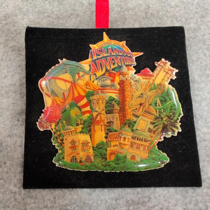 Universal Studios Islands of Adventure Grand Opening 1999 Vintage Lapel Pin image 1
