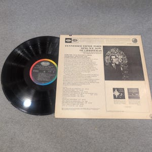 Tennessee Ernie Ford Sing We Now of Christmas Vinyl LP Capitol Records ST 2394 image 2