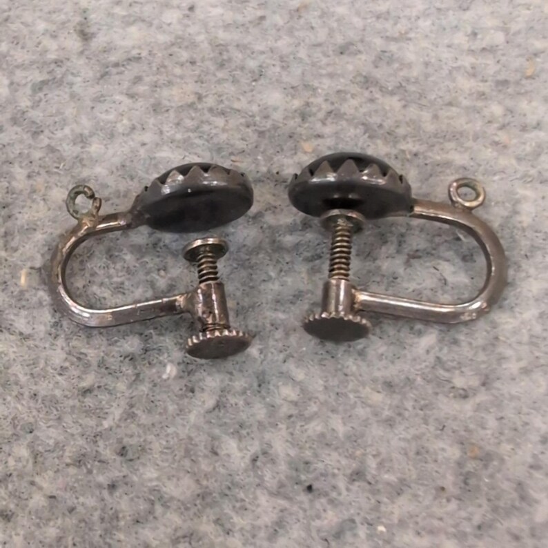 Vintage Silver Black Cabochon Sawtooth Bezel Screw Back Earrings Retro Jewelry image 2