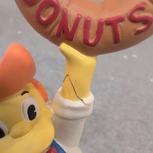 Hawthorne Village The Simpsons Christmas Village Lard Lad Donut Shop 2005 Light image 10