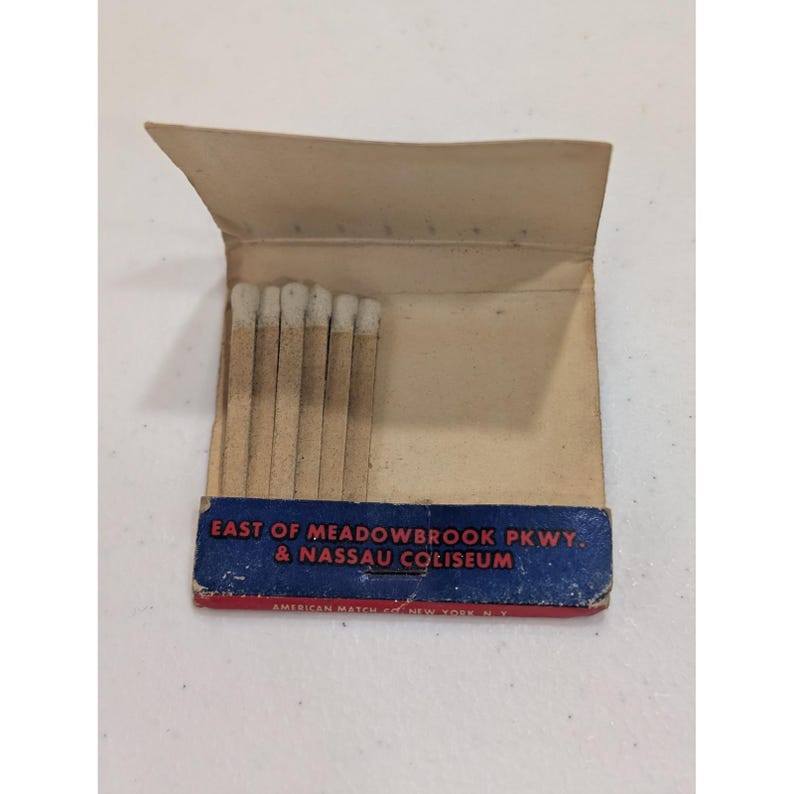 Vintage Coliseum Motor Inn Matchbook Nassau Coliseum NY Advertising image 3