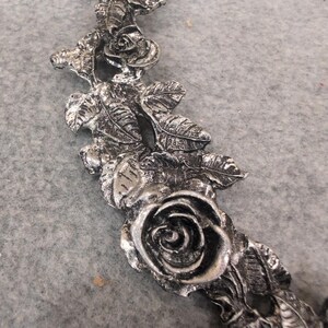 Vintage Silver Tone Cast Metal Rose Floral Wreath Stand Circular image 3