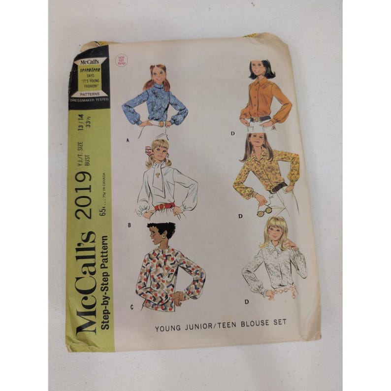 Vintage 1970s McCall's Sewing Pattern 2019 Young Junior Teen Blouse Set image 1