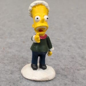 The Simpsons Hawthorne Village Bart Watch Out Homey Figurine 2005 Santa Hat image 1