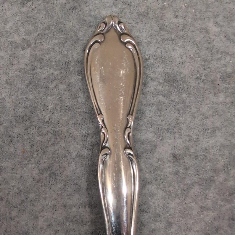 Oneida Stainless Steel Flat Handle Butter Spreader Scroll Pattern Flatware image 2
