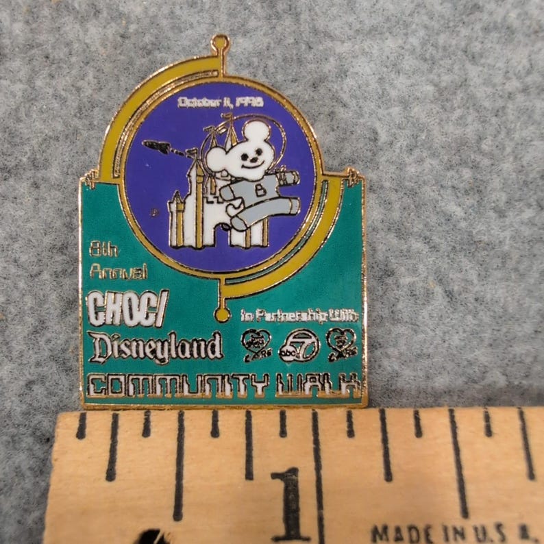 Vintage 1998 CHOC Disneyland 8th Annual Community Walk Enamel Pin Space Bear image 2