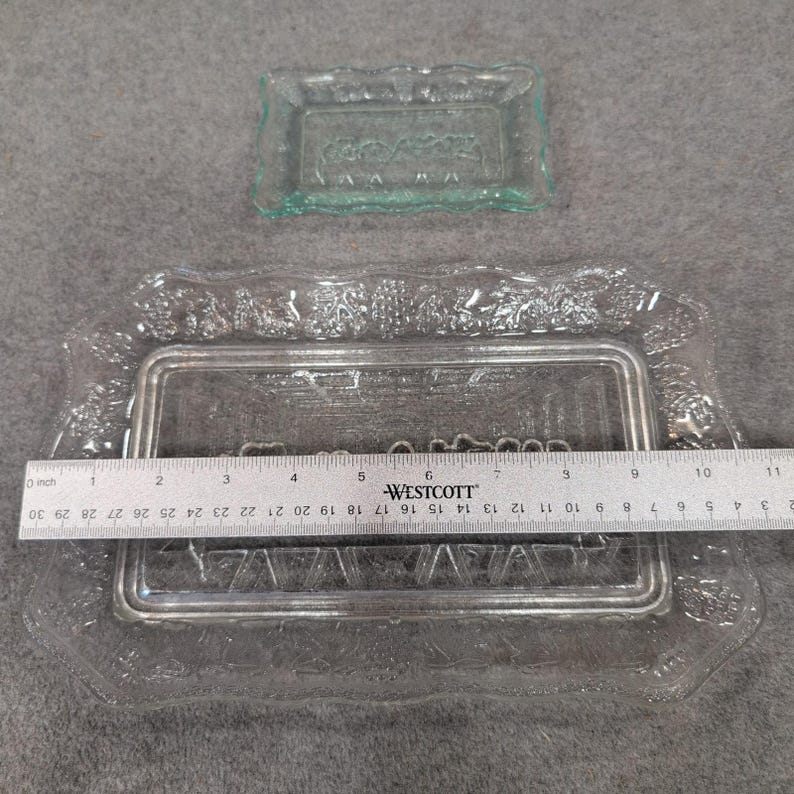 Tiara Indiana Glass Last Supper Bread Tray and Trinket Dish Set Clear Green image 5