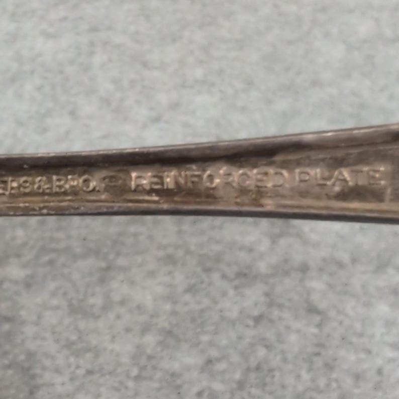 Rogers & Bro. Reinforced Plate Serving Fork Silver Tone Ornate Handle image 5