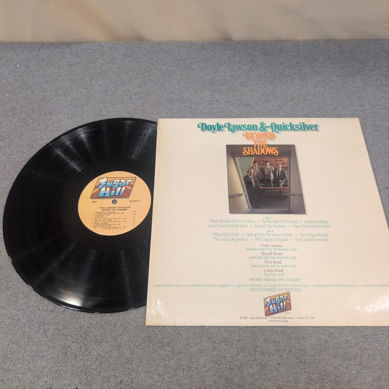 Doyle Lawson & Quicksilver Beyond the Shadows Bluegrass Gospel LP de vinilo SH-3753 imagen 2