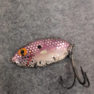 Vintage Fishing Bomber Slab Spoon Lure Wobbler Purple Silver Fish Eye image 2
