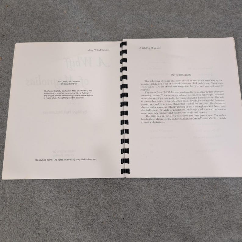 A Whiff of Magnolias Mary Nell McLennan Signed 1994 Stories and Essays Book image 3