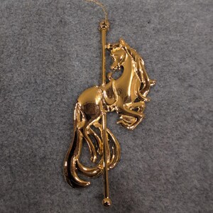 Wallace Silversmiths Carousel Horse kerstornament 24-karaats gouden afwerking afbeelding 1