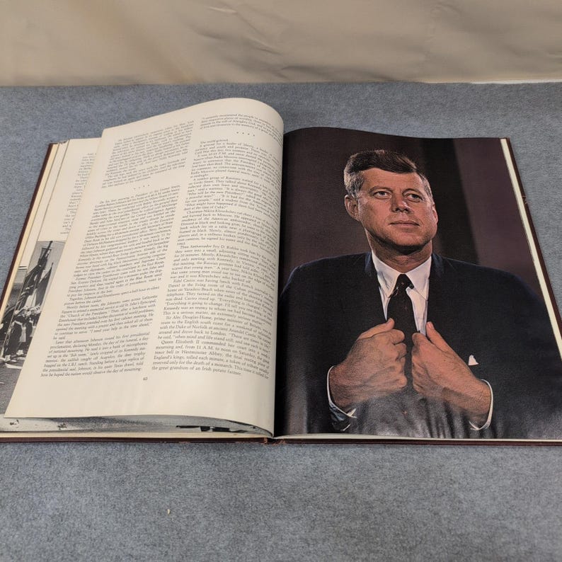 La fiaccola è passata Storia Morte di un presidente 1963 Libro John F Kennedy JFK HC immagine 7