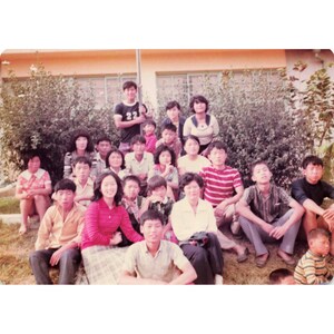 12 Vintage 1980s Osan Air Base Korea USAF Orphanage Visit Photo Lot image 5