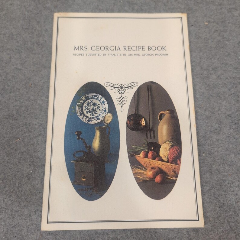 Vintage 1965 Mrs Georgia Recipe Book Atlanta Gas Light Company Booklet image 1
