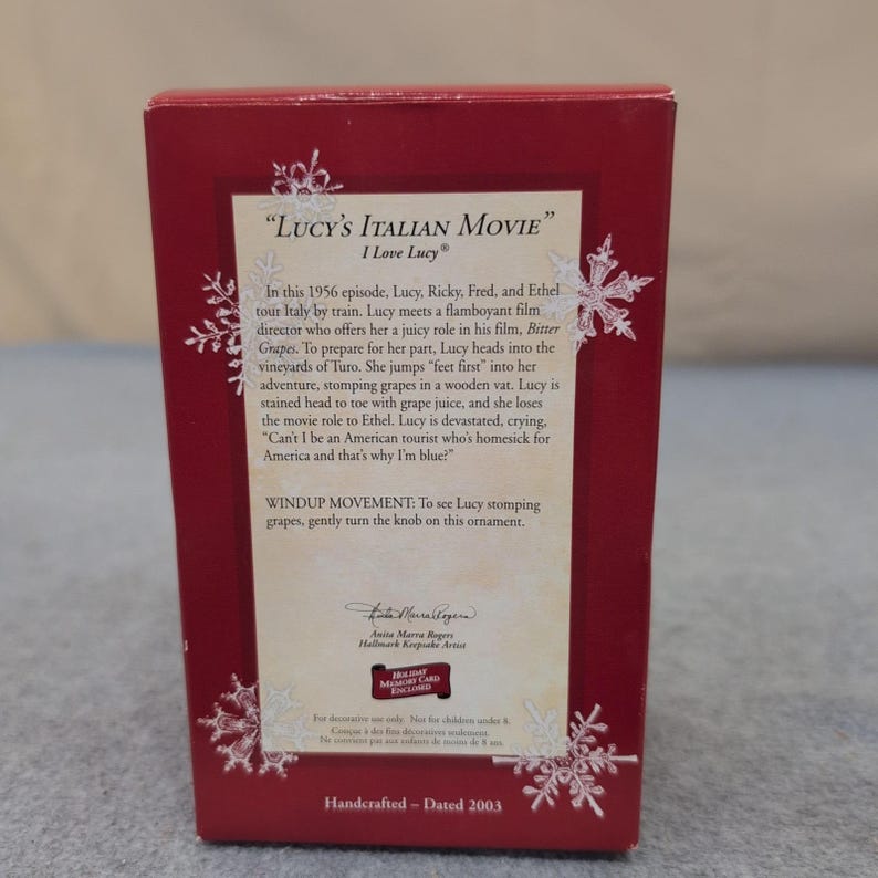 Hallmark Keepsake I Love Lucy Lucys Italian Movie 2003 Ornament QXI8387 Movement image 2
