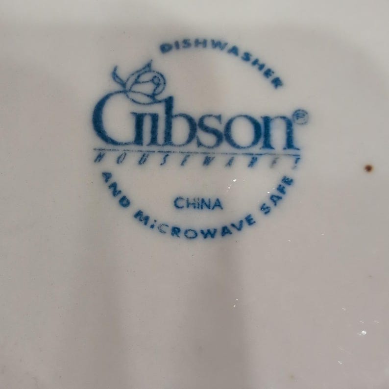 Gibson Housewares witte kan en kom met fruitontwerp in reliëf afbeelding 6