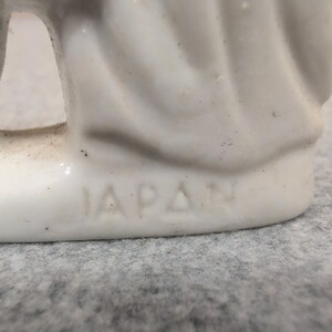Vintage Porcelain Colonial Couple Figurine Made in Japan Hand Painted image 3