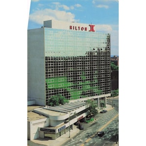 Vintage The Parkview Hilton Hartford CT Hotel Travel Souvenir Postcard image 1