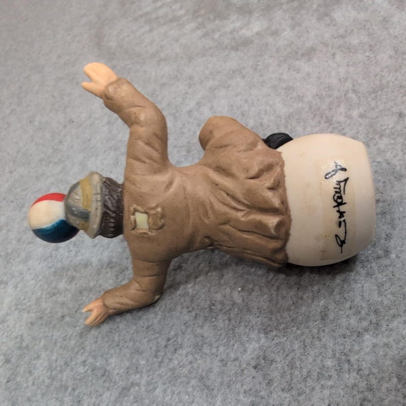 Emmett Kelly Jr Collectibles Clown Figurine Balancing Ball on Egg image 2