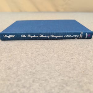 A Câmara dos Burgueses da Virgínia 1750-1774 Lucille Griffith Capa dura 1970 VG imagem 1