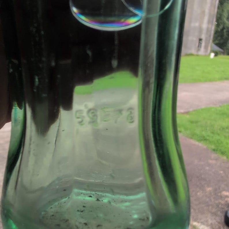 Vintage Coca-Cola Cleveland Tenn 1959 Hobbleskirt 6.5 oz Green Glass Bottle image 3
