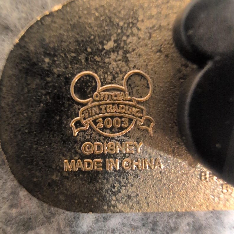 Disney Winnie the Pooh Sleeping Enamel Pin Official Trading 2003 Gold Tone image 4